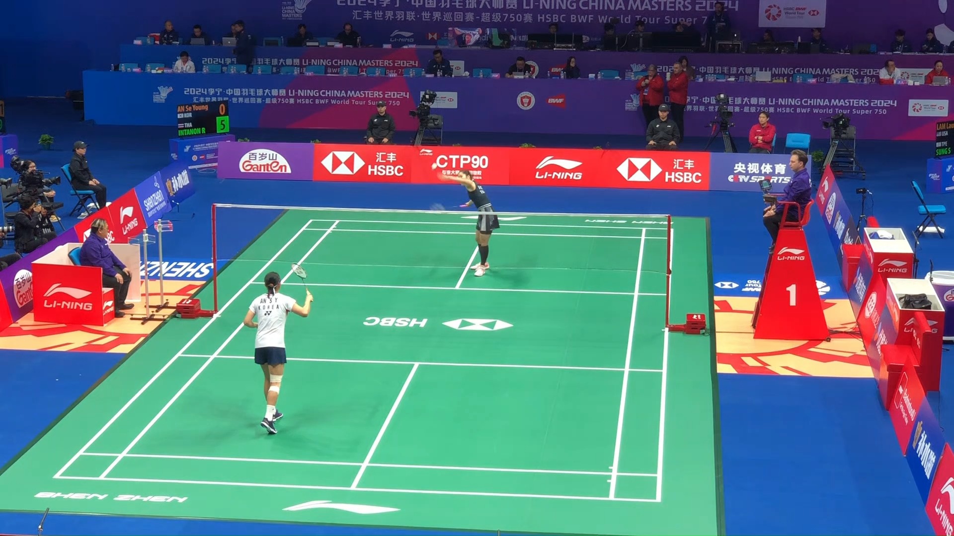 举办成本高 举办成本高