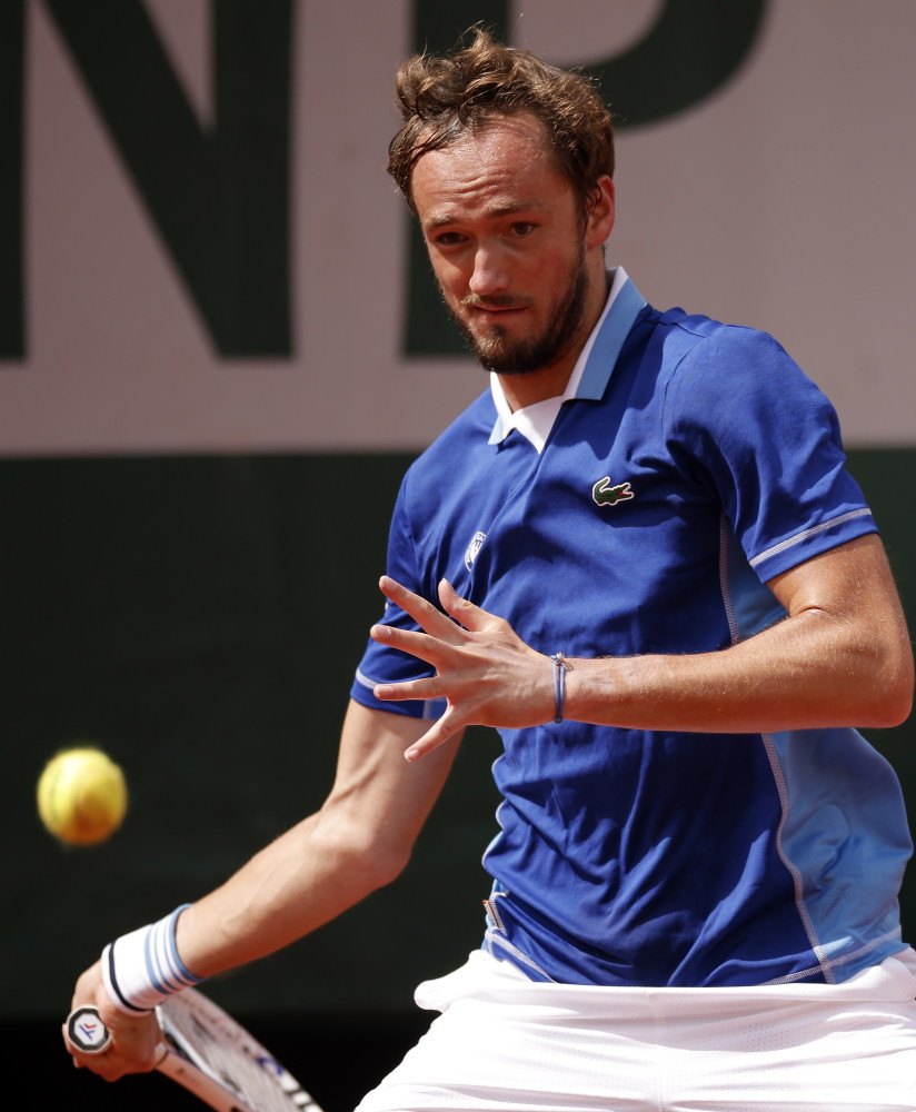 前锋群难以 前锋群难以